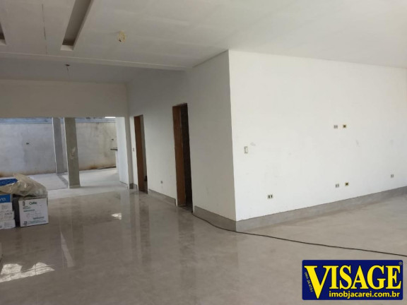 Imagem Casa com 3 Quartos à Venda, 375 m² em Jd. Coleginho - Jacareí Imagem Casa com 3 Quartos à Venda, 375 m² em Jd. Coleginho - Jacareí