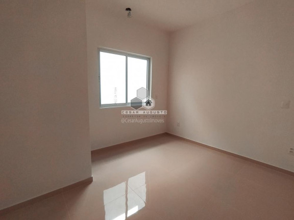 Imagem Casa com 4 Quartos à Venda, 142 m²