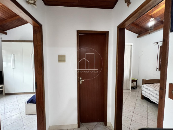 Imagem Casa com 3 Quartos à Venda, 440 m² em São João Do Rio Vermelho - Florianópolis Imagem Casa com 3 Quartos à Venda, 440 m² em São João Do Rio Vermelho - Florianópolis