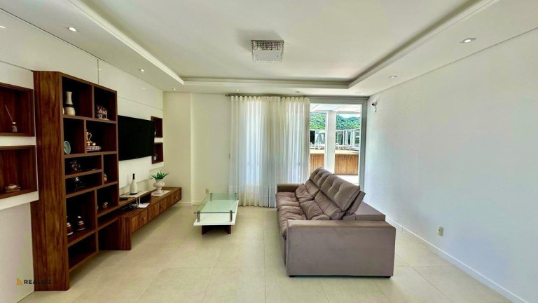 Imagem Cobertura com 3 Quartos à Venda, 243 m² em Palmas - Governador Celso Ramos Imagem Cobertura com 3 Quartos à Venda, 243 m² em Palmas - Governador Celso Ramos