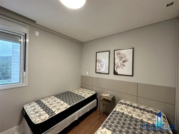 Imagem Apartamento com 3 Quartos à Venda, 153 m² em Centro - Balneário Camboriú Imagem Apartamento com 3 Quartos à Venda, 153 m² em Centro - Balneário Camboriú