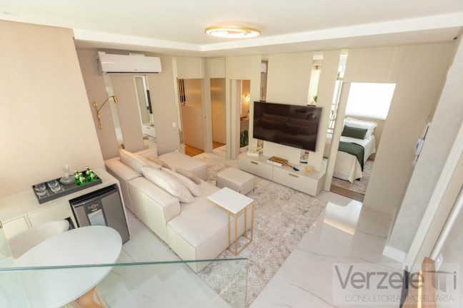 Imagem Apartamento com 3 Quartos à Venda, 308 m² em Centro - Balneário Camboriú Imagem Apartamento com 3 Quartos à Venda, 308 m² em Centro - Balneário Camboriú