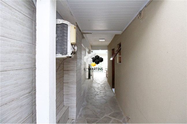 Imagem Casa com 3 Quartos à Venda, 198 m² em Medianeira - Porto Alegre Imagem Casa com 3 Quartos à Venda, 198 m² em Medianeira - Porto Alegre