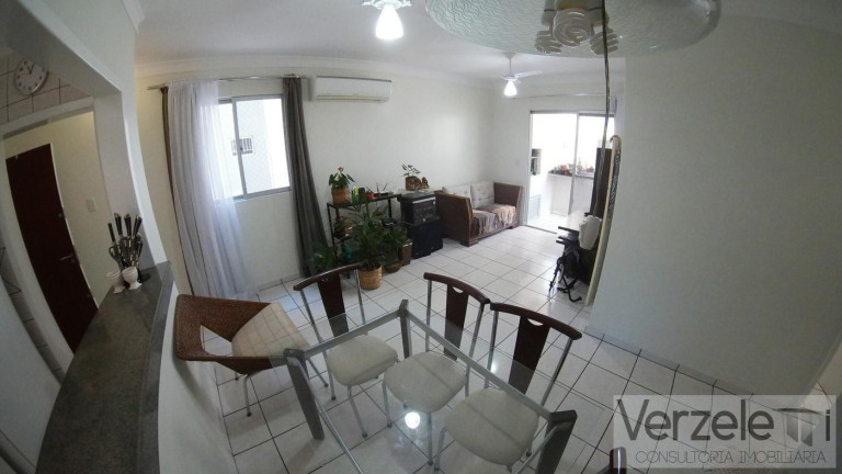 Imagem Apartamento com 3 Quartos à Venda, 115 m² em Centro - Balneário Camboriú Imagem Apartamento com 3 Quartos à Venda, 115 m² em Centro - Balneário Camboriú