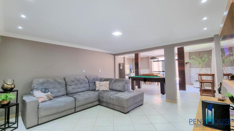 Imagem Casa com 4 Quartos à Venda, 380 m² em Ariribá - Balneário Camboriú Imagem Casa com 4 Quartos à Venda, 380 m² em Ariribá - Balneário Camboriú