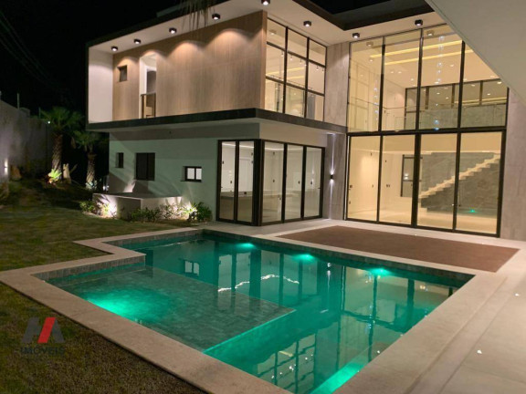 Casa com 4 Quartos à Venda, 600 m² em Centro - Eusébio