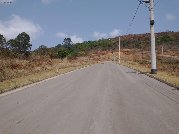 Imagem Terreno à Venda, 200 m² em Bandeirantes - Mateus Leme