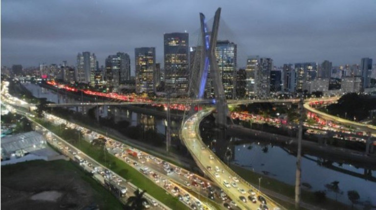 Imagem Imóvel com 4 Quartos à Venda, 490 m² em Real Parque - São Paulo Imagem Imóvel com 4 Quartos à Venda, 490 m² em Real Parque - São Paulo