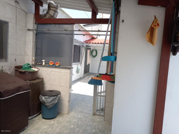 Imagem Casa com 3 Quartos à Venda, 252 m² em Balneário Itaóca - Mongaguá Imagem Casa com 3 Quartos à Venda, 252 m² em Balneário Itaóca - Mongaguá