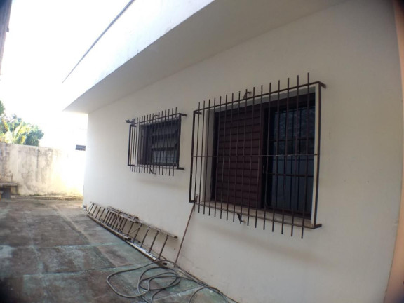 Imagem Casa com 3 Quartos à Venda, 269 m² em Centro - Botucatu