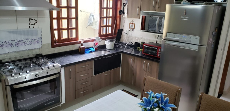Imagem Sobrado com 2 Quartos à Venda, 185 m² em Jardim Garcez - Taubaté Imagem Sobrado com 2 Quartos à Venda, 185 m² em Jardim Garcez - Taubaté