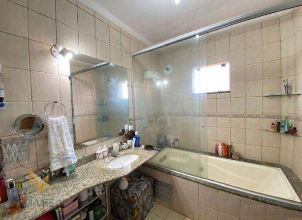 Imagem Sobrado com 4 Quartos à Venda, 172 m² em Chácara Cachoeira - Campo Grande Imagem Sobrado com 4 Quartos à Venda, 172 m² em Chácara Cachoeira - Campo Grande