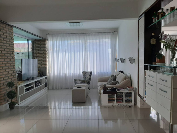 Imagem Casa com 5 Quartos à Venda, 375 m² em Suíssa - Aracaju Imagem Casa com 5 Quartos à Venda, 375 m² em Suíssa - Aracaju
