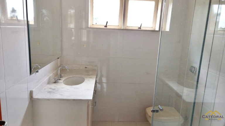 Imagem Imóvel com 4 Quartos à Venda, 221 m² em Medeiros - Jundiaí Imagem Imóvel com 4 Quartos à Venda, 221 m² em Medeiros - Jundiaí