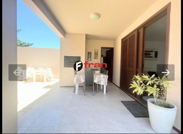 Imagem Casa com 4 Quartos à Venda, 297 m² em Córrego Grande - Florianópolis Imagem Casa com 4 Quartos à Venda, 297 m² em Córrego Grande - Florianópolis