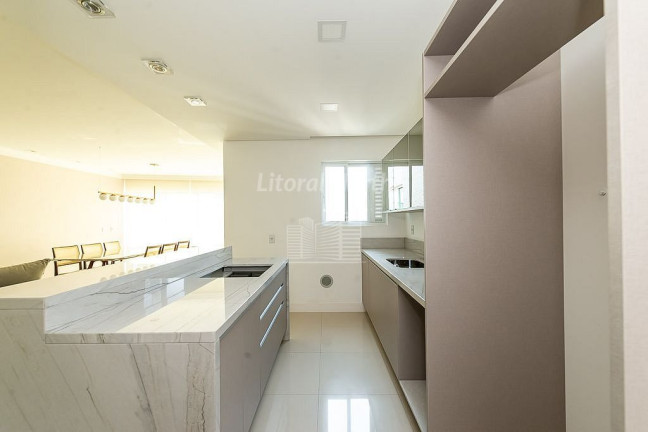 Imagem Apartamento com 3 Quartos à Venda, 130 m² em Centro - Balneário Camboriú Imagem Apartamento com 3 Quartos à Venda, 130 m² em Centro - Balneário Camboriú