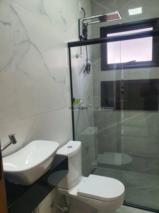 Imagem Casa de Condomínio com 3 Quartos à Venda, 159 m²
