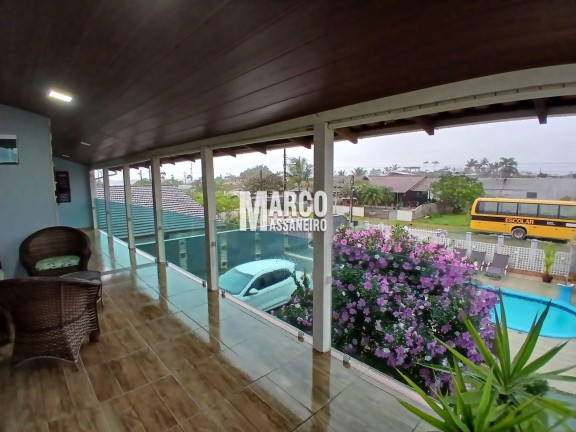 Imagem Casa com 3 Quartos à Venda, 360 m² em Pinheiros - Balneário Barra Do Sul