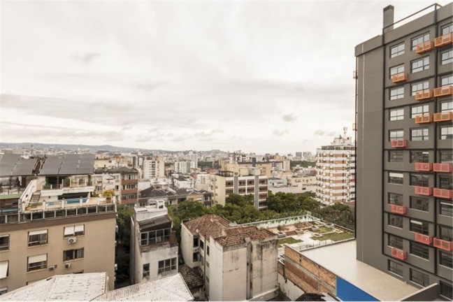 Imagem Imóvel com 3 Quartos à Venda,  em Independência - Porto Alegre