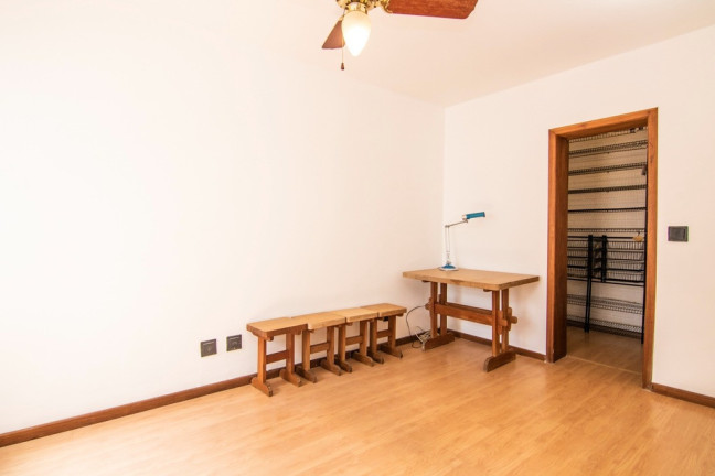 Imagem Imóvel com 3 Quartos à Venda, em Petrópolis - Porto Alegre Imagem Imóvel com 3 Quartos à Venda, em Petrópolis - Porto Alegre