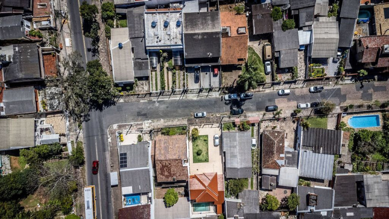 Imagem Casa com 2 Quartos à Venda, 100 m² em Jardim Itu - Porto Alegre