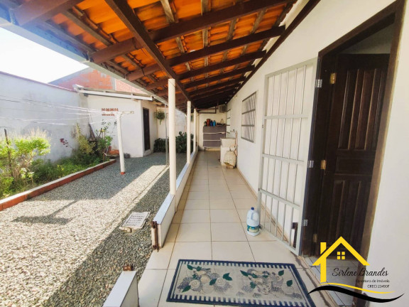 Imagem Casa com 4 Quartos à Venda, 360 m² em Centro - Balneário Barra Do Sul Imagem Casa com 4 Quartos à Venda, 360 m² em Centro - Balneário Barra Do Sul