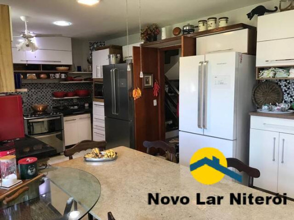 Imagem Casa com 3 Quartos à Venda, 240 m² em Itaipu - Niterói