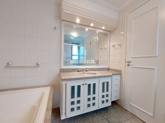 Imagem Apartamento com 3 Quartos à Venda, 265 m² em Itaim Bibi - São Paulo Imagem Apartamento com 3 Quartos à Venda, 265 m² em Itaim Bibi - São Paulo