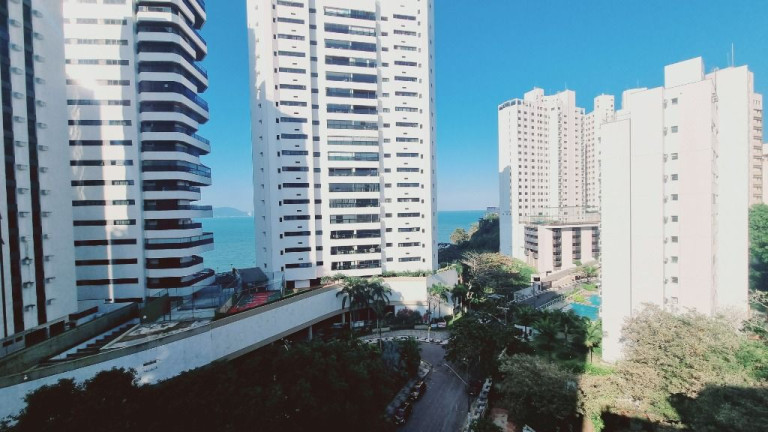 Imagem Cobertura com 4 Quartos à Venda, 230 m² em Astúrias - Guarujá Imagem Cobertura com 4 Quartos à Venda, 230 m² em Astúrias - Guarujá