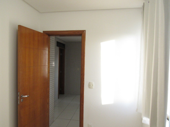 Imagem Apartamento com 3 Quartos à Venda, 130 m² em Jóquei - Teresina Imagem Apartamento com 3 Quartos à Venda, 130 m² em Jóquei - Teresina