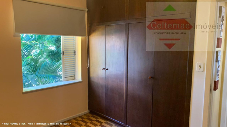 Imagem Casa com 4 Quartos à Venda, 225 m² em Centro - Taubaté Imagem Casa com 4 Quartos à Venda, 225 m² em Centro - Taubaté