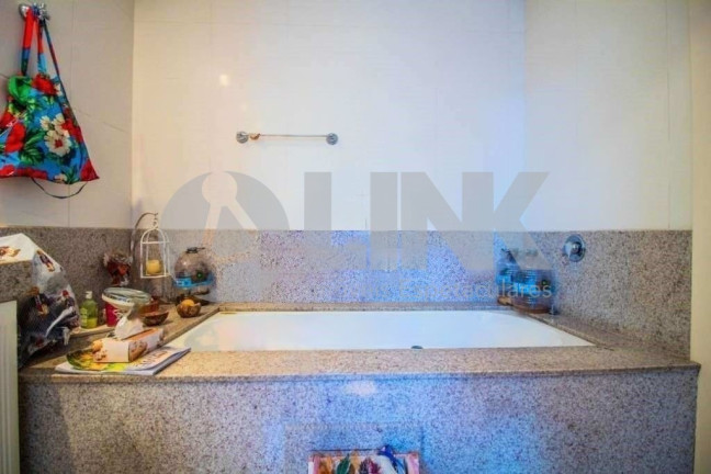 Imagem Apartamento com 3 Quartos à Venda, 257 m² em Bela Vista - Porto Alegre Imagem Apartamento com 3 Quartos à Venda, 257 m² em Bela Vista - Porto Alegre
