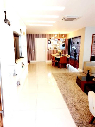 Imagem Casa com 5 Quartos à Venda, 240 m² em Barra Da Tijuca - Rio De Janeiro Imagem Casa com 5 Quartos à Venda, 240 m² em Barra Da Tijuca - Rio De Janeiro
