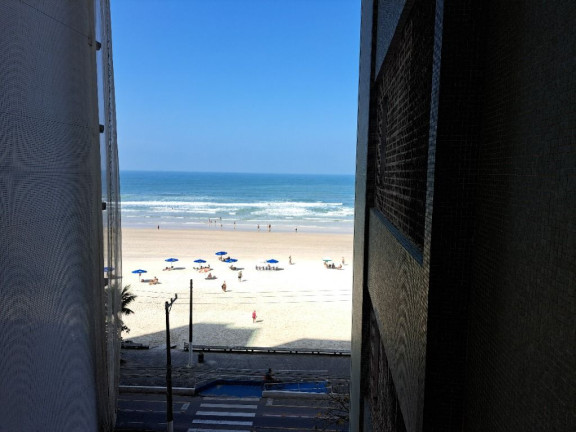 Apartamento com 2 Quartos à Venda ou Locação, 110 m² em Pitangueiras - Guarujá