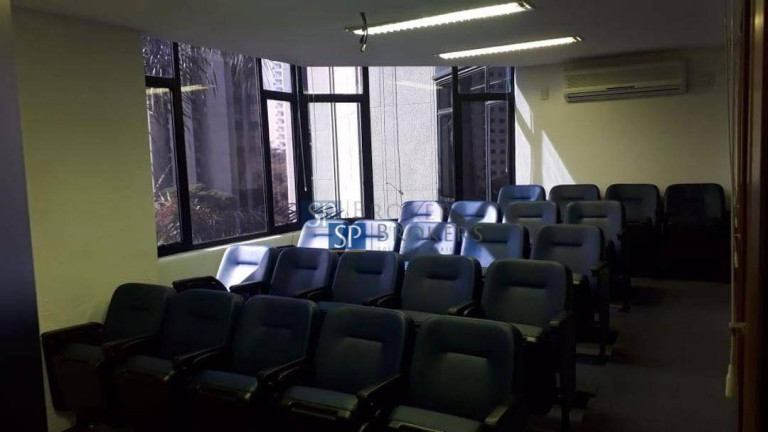 Imagem Sala Comercial à Venda ou Locação, 220 m² em Cidade Monções - São Paulo Imagem Sala Comercial à Venda ou Locação, 220 m² em Cidade Monções - São Paulo