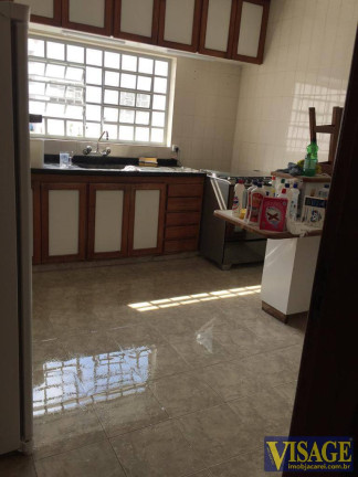 Imagem Casa com 3 Quartos à Venda, 235 m² em Centro - Jacareí