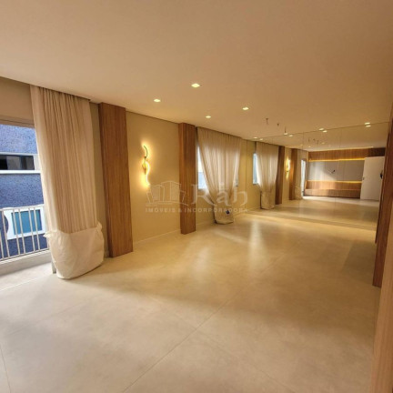 Apartamento com 3 Quartos à Venda, 145 m² em Centro - Balneário Camboriú