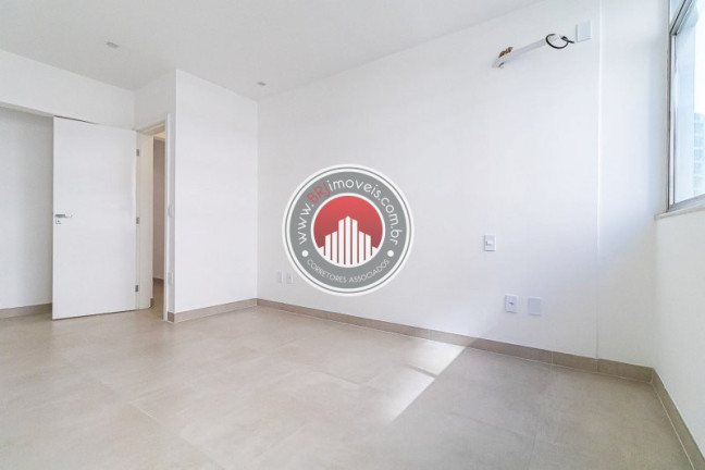 Imagem Apartamento com 4 Quartos à Venda, 155 m² em Lagoa - Rio De Janeiro Imagem Apartamento com 4 Quartos à Venda, 155 m² em Lagoa - Rio De Janeiro