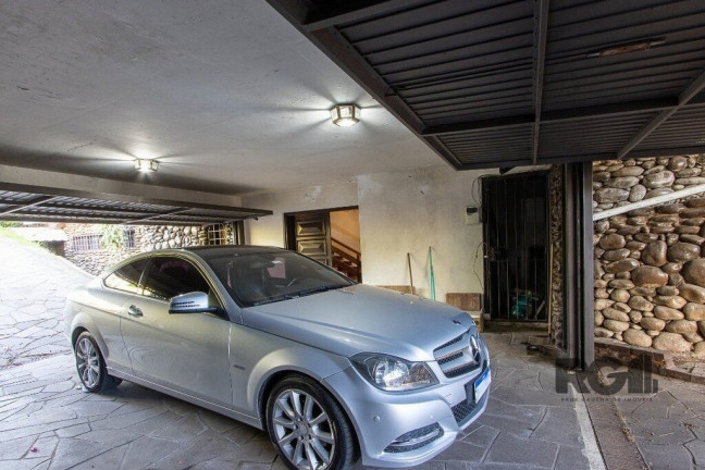 Imagem Casa com 3 Quartos à Venda, 580 m² em Santa Tereza - Porto Alegre Imagem Casa com 3 Quartos à Venda, 580 m² em Santa Tereza - Porto Alegre