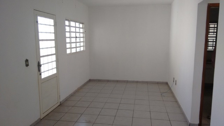 Imagem Casa com 2 Quartos à Venda, 220 m² em Parque Santa Edwiges - Bauru