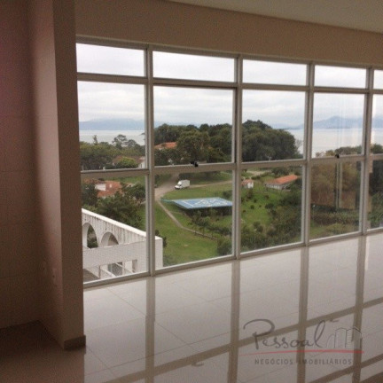 Imagem Apartamento com 3 Quartos à Venda, 239 m² em Agronômica - Florianópolis