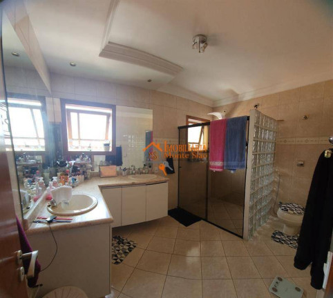 Imagem Sobrado com 5 Quartos à Venda, 300 m² em Portão - Arujá Imagem Sobrado com 5 Quartos à Venda, 300 m² em Portão - Arujá
