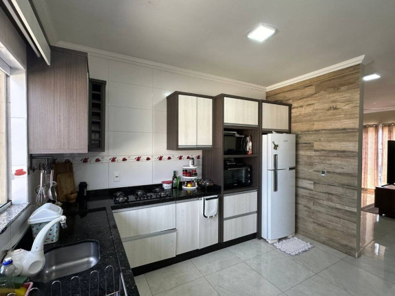 Imagem Casa com 9 Quartos à Venda, 450 m² em Centro - Balneário Barra Do Sul