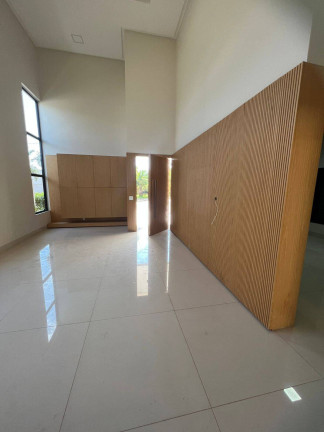 Imagem Casa com 4 Quartos à Venda, 245 m² em Residencial Anaville - Anápolis