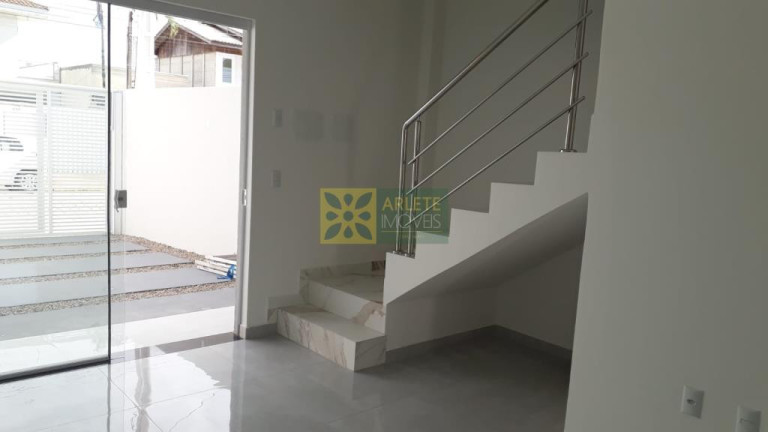 Imagem Sobrado com 2 Quartos à Venda, 92 m² em Balneário Perequê - Porto Belo
