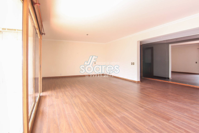 Imagem Apartamento com 2 Quartos à Venda, 158 m² em Centro - Pelotas Imagem Apartamento com 2 Quartos à Venda, 158 m² em Centro - Pelotas