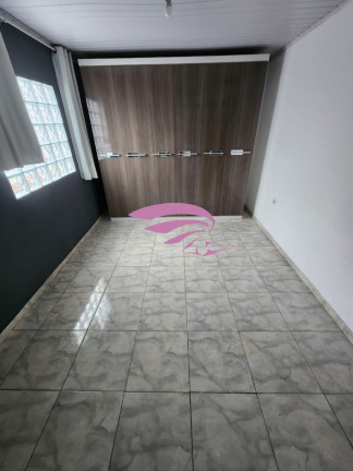 Imagem Casa com 2 Quartos à Venda, 156 m² em Uberaba - Curitiba Imagem Casa com 2 Quartos à Venda, 156 m² em Uberaba - Curitiba