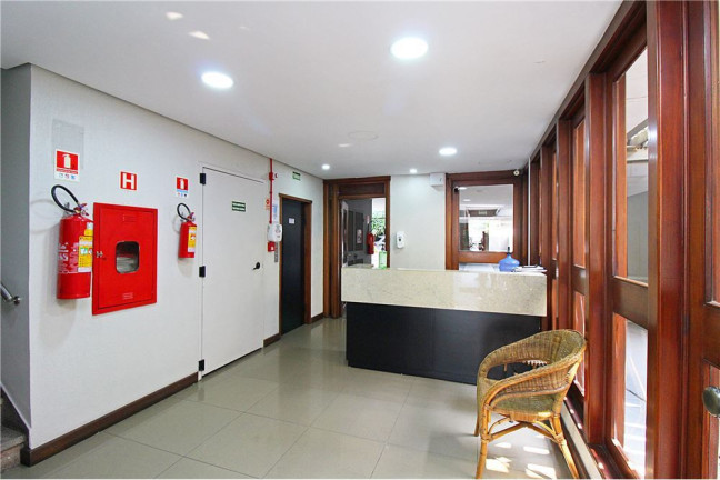 Imagem Sala Comercial à Venda, em Petrópolis - Porto Alegre Imagem Sala Comercial à Venda, em Petrópolis - Porto Alegre