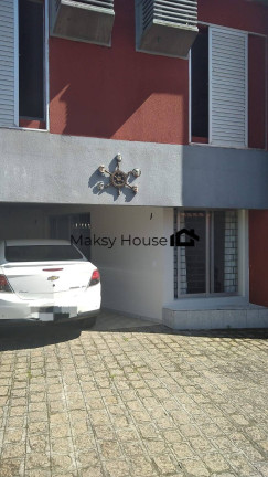 Sobrado com 3 Quartos para Temporada, 170 m² em Centro - Guaratuba