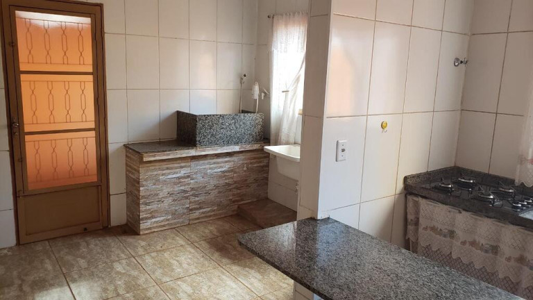 Imagem Casa com 2 Quartos à Venda, 170 m² em 7º Distrito Industrial - Araraquara